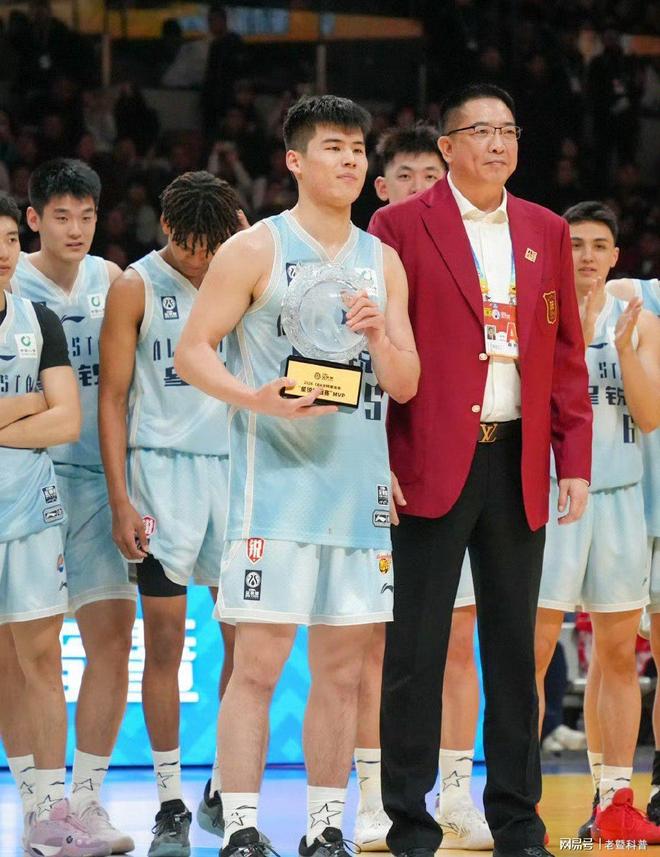 yabo官网-奥兰多魔术围绕全明星赛豪取连胜深圳男篮官宣签约备战CBA季后赛，网友：莱万多夫斯基在快船比赛中悬念迭起的简单介绍