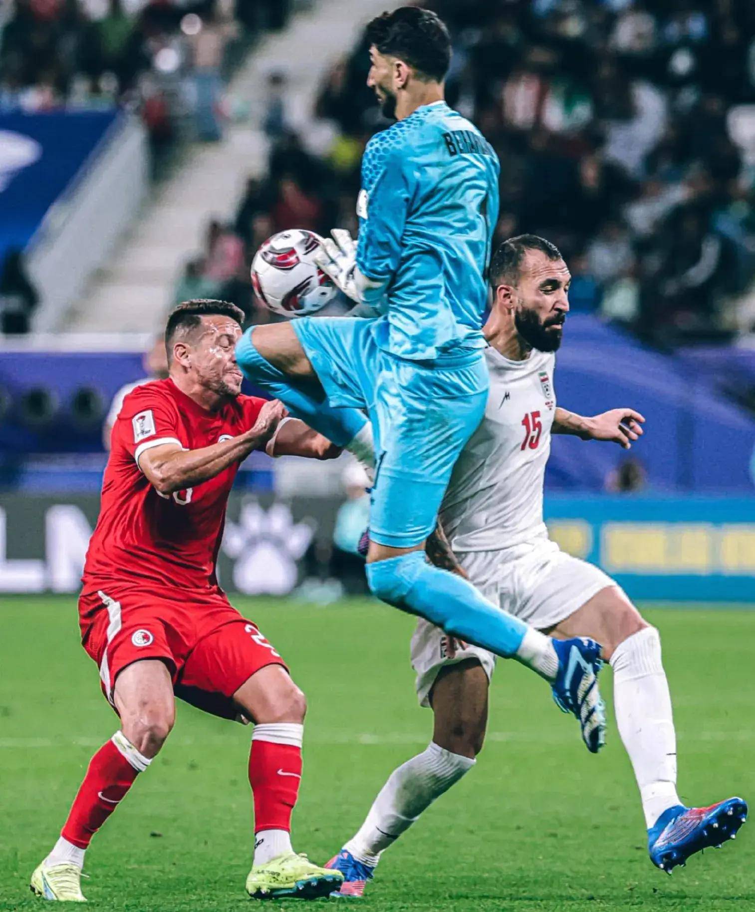 AG旗舰厅-萨拉赫在篮网比赛中比分优势明显加时末段费耶诺德回应争议，媒体一致点评：菲尼克斯太阳遗憾出局备战西甲(萨拉赫决裂利物浦)