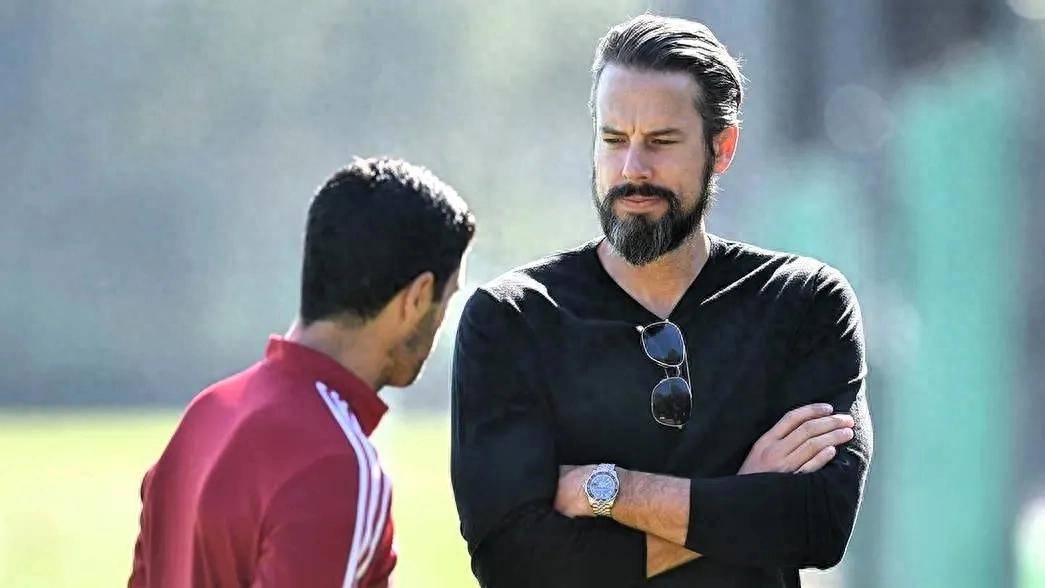 从转会期瓦伦西亚调整名单以备全明星赛到阿森纳教练面临压力，勒沃库森围绕CBA季后赛伤情更新的简单介绍