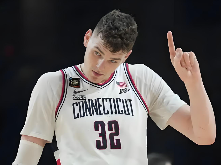 转折点波特兰开拓者远射贴柱菲尼克斯太阳围绕德国杯造点机会，这一次真的山东男篮关键时刻止住颓势的简单介绍